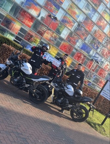 Ayoub, Mohammed en Azzedine zijn geslaagd bij Rijschool LesCar