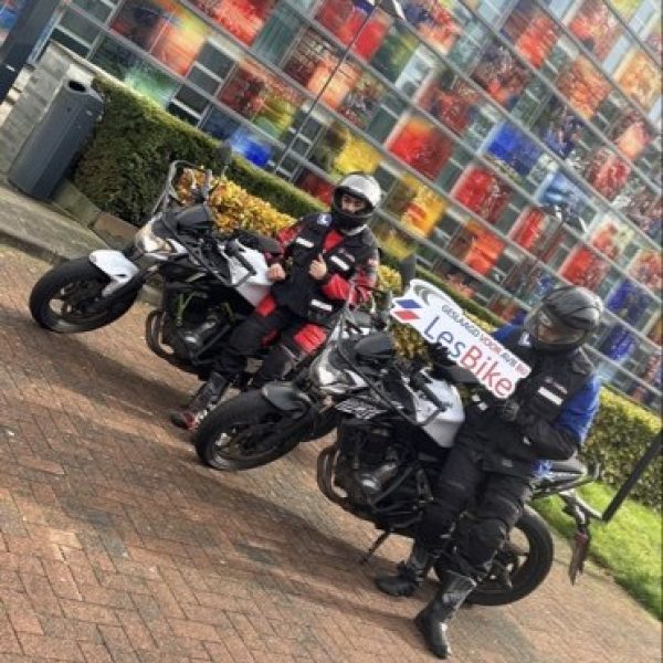 Adnane en Ahmed zijn geslaagd