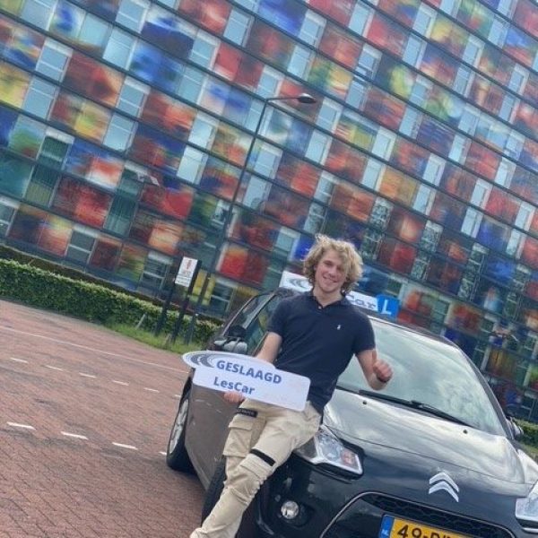 Rijschool LesCar - Geslaagd!