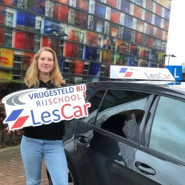 Rijschool LesCar - Vrijgesteld